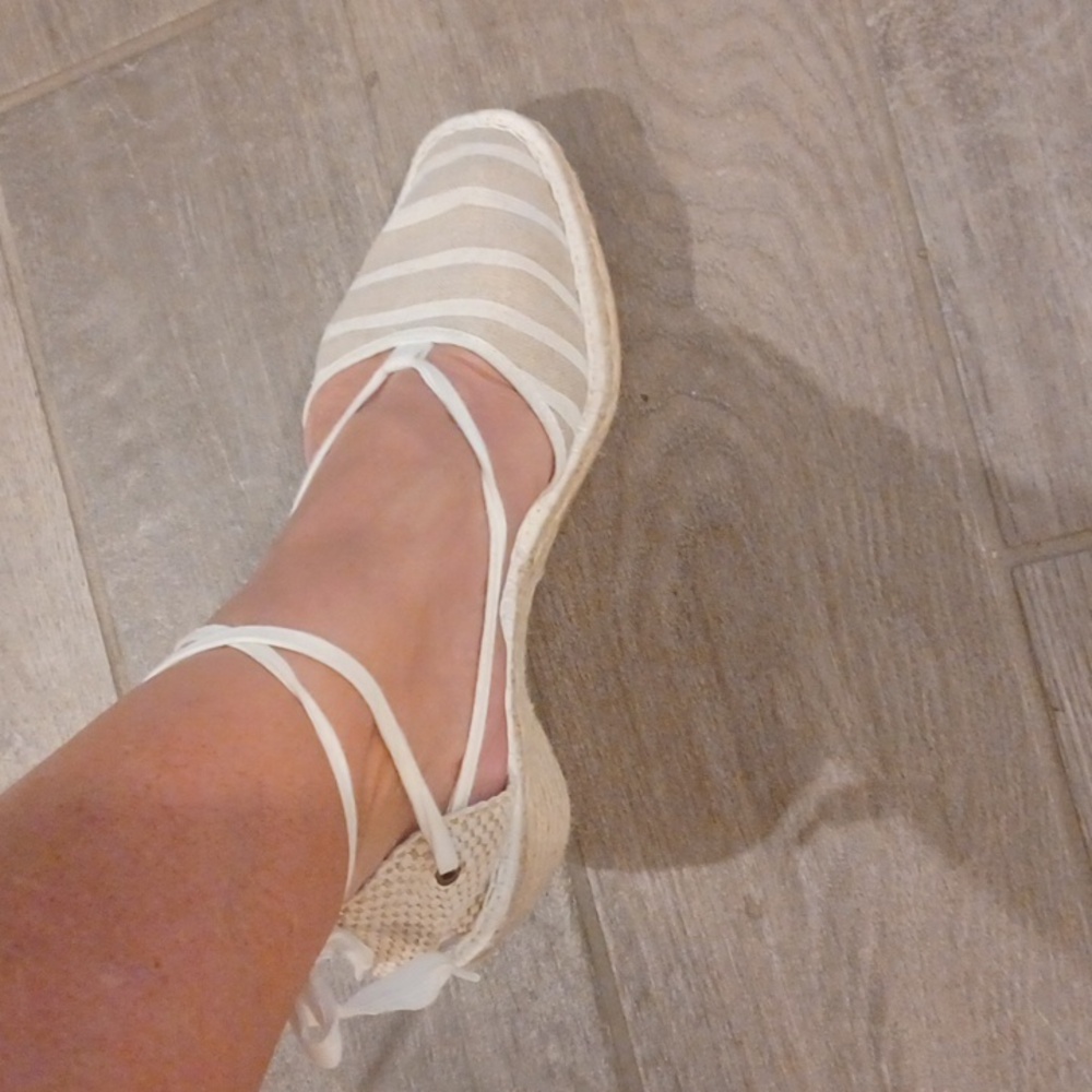 Andre Assous Espadrille Wedge Strappy Heel Sandal Women's EU 40 EUC Beachy Spain - Picture 3 of 14